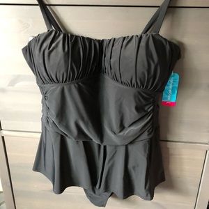 Black Swim Suit: 24w-new with tags
